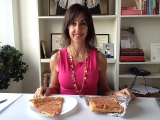 photo-48 woman with pizza