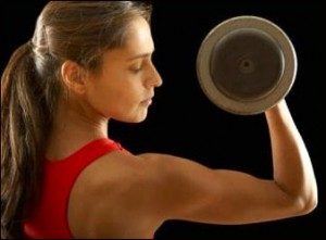 woman lifting weights